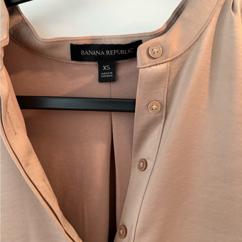Banana Republic Women's Tan Top